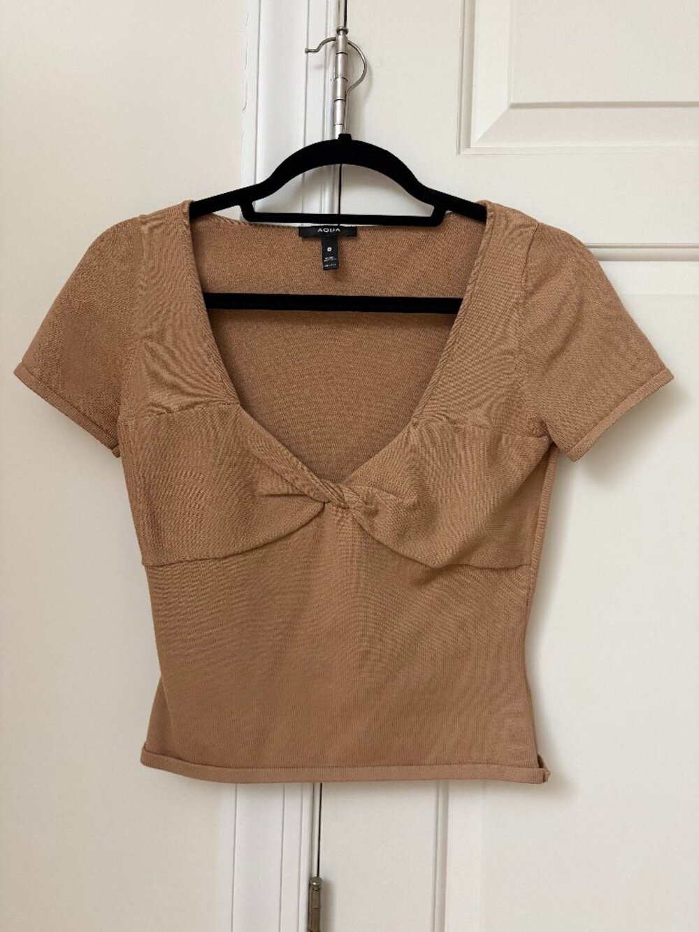 AQUA Twist Front Sweetheart Neck Short Sleeve Knit Top Camel Tan Size S